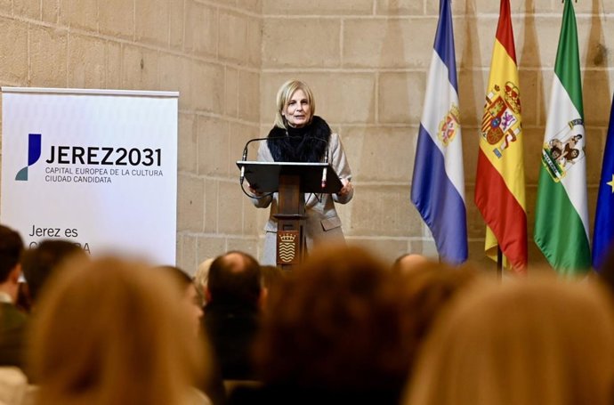La alcaldesa de Jerez de la Frontera (Cádiz), María José García-Pelayo, en un acto en el Ayuntamiento.