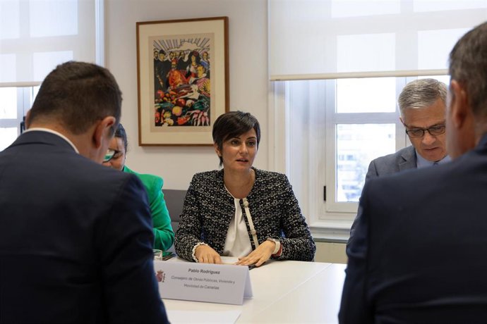 La ministra de Vivienda y Agenda Urbana ha mantenido un encuentro de trabajo con el consejero de vivienda del Gobierno canario, Pablo Rodríguez.