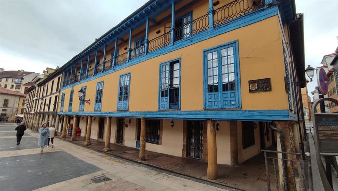 Archivo - Plaza de El Fontán, en Oviedo. Oviedo antiguo, turismo, viviendas de uso turístico. Pisos. Zona tensionada.