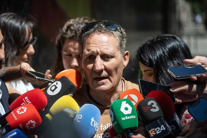 Archivo - Arxiu - Imatge de l'ex president l'Associació Damnificats DANA Horta Sud València Christian Lesaec 