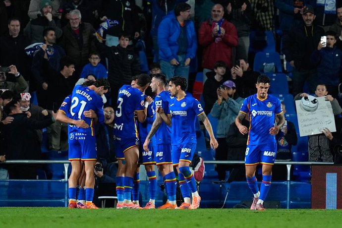 Mario Martin of Getafe CF celebrates a goal with teammates during the Spanish League, LaLiga EA Sports, football match played between Getafe CF and Girona FC at Coliseum de Getafe stadium on October 31, 2025, in Getafe, Spain.