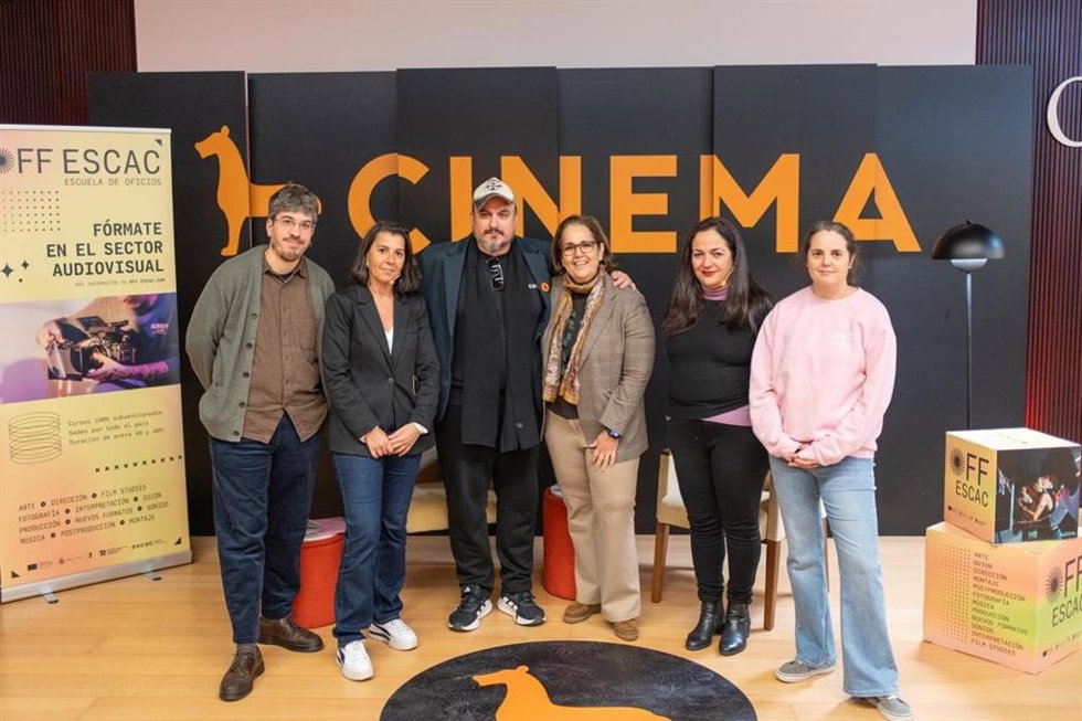 Celebración de la séptima jornada de la IV Semana del Cine de Córdoba, Cinema 25,  con la mesa redonda 'Cinema Talks: Encuentro Off Escac', con la presidenta del Imdeec, Blanca Torrent.