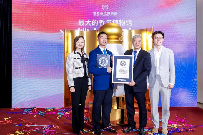 862A7974_Opq4158963926