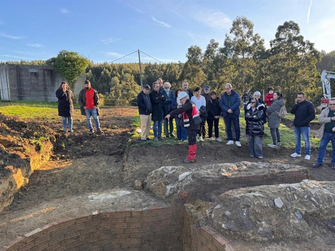 Trabajos en la fosa de La Lloba, en Castrillón.
