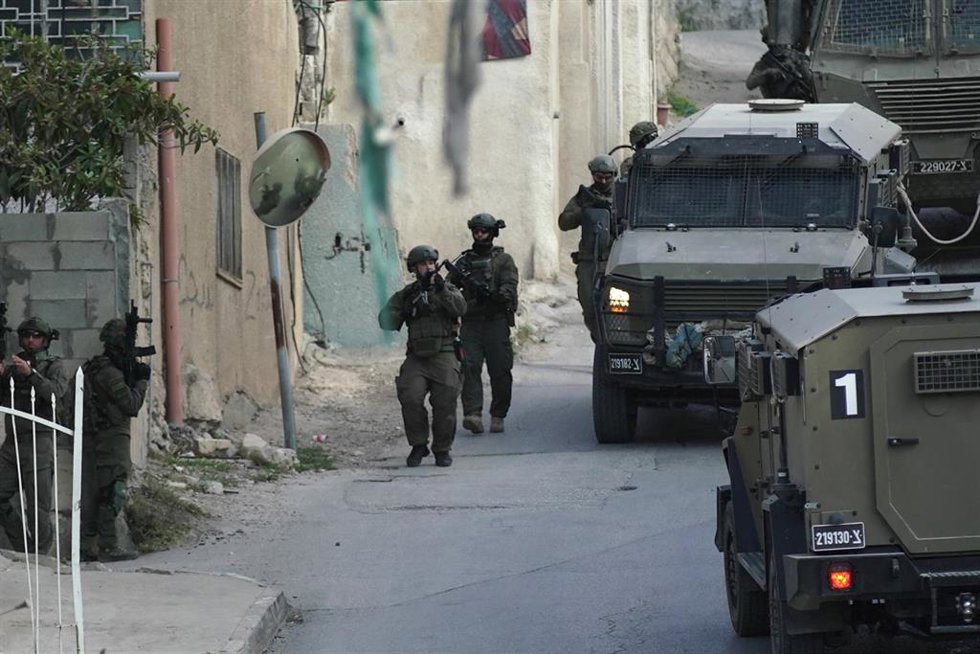 Archivo - Tropas israelíes en las calles de la ciudad de Yenín, en Cisjordania