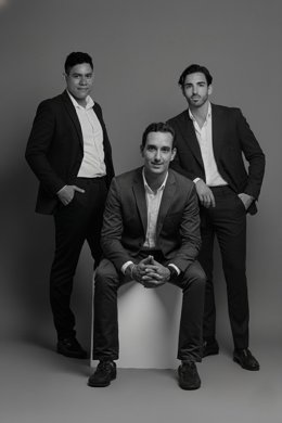Los fundadores de Crowmie. Joshua, Fernando y Pablo.