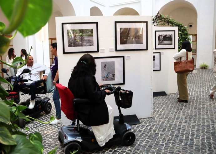 Apamex y Diputación de Badajoz convocan una nueva edición del concurso de fotografía sobre actuaciones en accesibilidad.