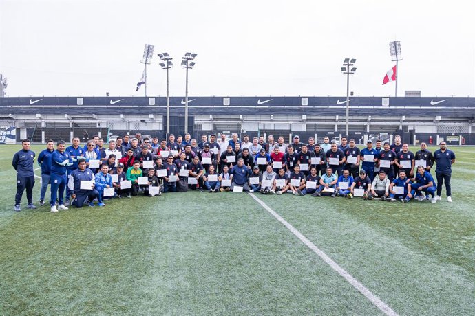 Fútbol.- LaLiga y el Alianza Lima reafirman su compromiso con el desarrollo integral del fútbol formativo en Perú