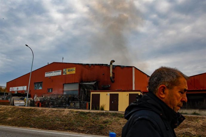 Fábrica de reciclaje de Caldes de Montbui (Barcelona) donde se ha producido un incendio este viernes