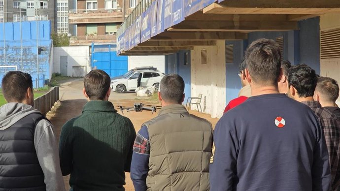 Formación de Policía Locales de Avilés en el manejo de drones de vigilancia.