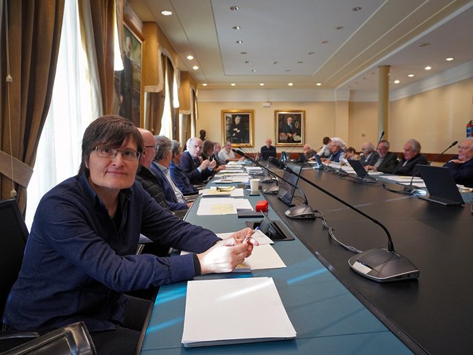 Irene Arrarats Euskaltzaindiaren azaroko osoko bilkuran