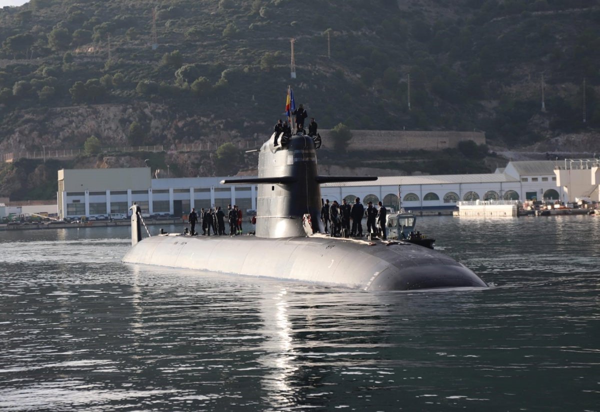 El submarino ‘Isaac Peral’ finaliza con éxito su primera misión operativa internacional 