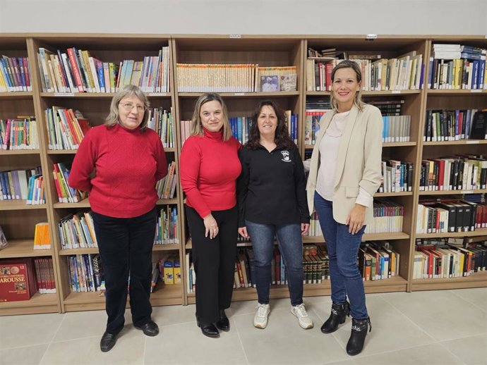 La Puebla de Valverde a la red de bibliotecas municipales de la provincia de Teruel, que cuenta con el apoyo de la DPT.