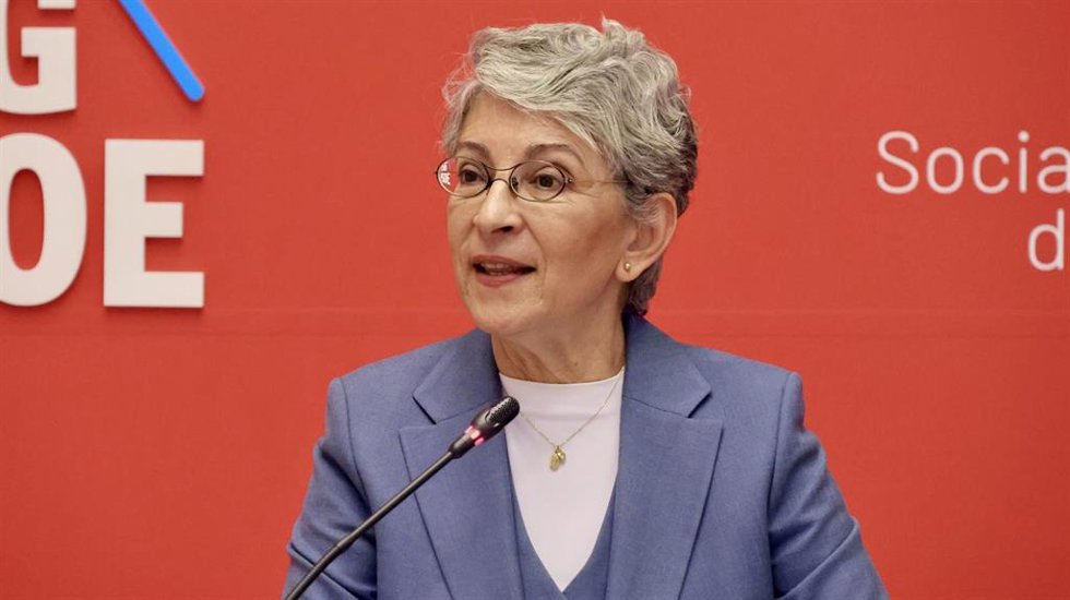 La diputada autonómica del PSdeG, Silvia Longueira, en rueda de prensa