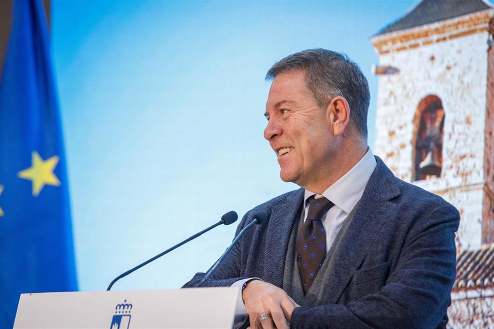 El presidente de Castilla-La Mancha, Emiliano García-Page, inaugura, en Carrión de Calatrava (Ciudad Real), el Centro de Interpretación del Vino.