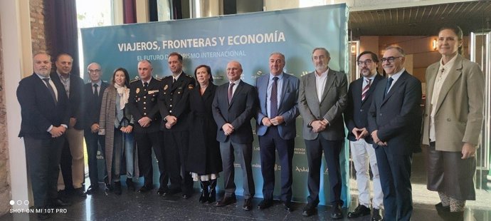 Turismo Costa del Sol ha participado en la mesa redonda internacional "Viajeros, fronteras y economía: el futuro del turismo internacional", encuentro en el que se han abordado los retos y oportunidades que definen la evolución del turismo global.