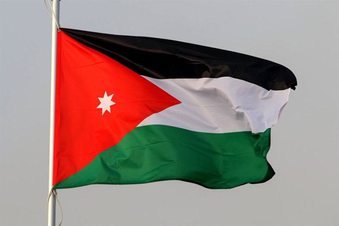 Archivo - November 2, 2023, Saint Petersburg, Russia: The national flag of the Hashemite Kingdom of Jordan as a participating country at the 12th St. Petersburg International Gas Forum