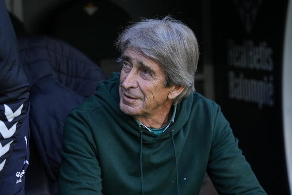 El técnico chileno Manuel Pellegrini, entrenador del Real Betis.