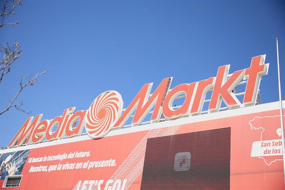 Archivo - Fachada de una tienda de MediaMarkt, 