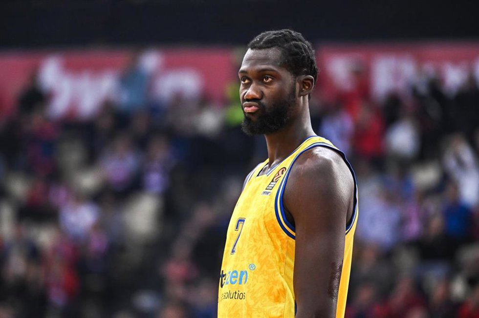 Archivo - El pívot de baloncesto Khalifa Koumadje en su etapa en el ALBA Berlín