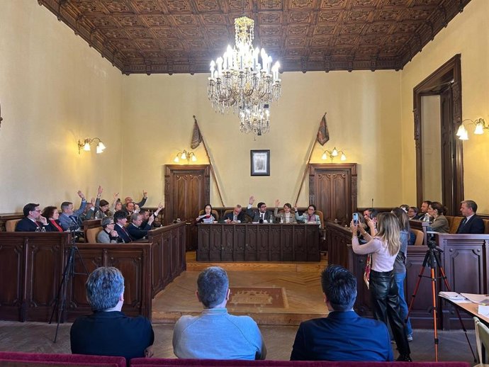 El Ayuntamiento de Ávila aprueba el presupuesto de 2026que asciende a 67.8 millones