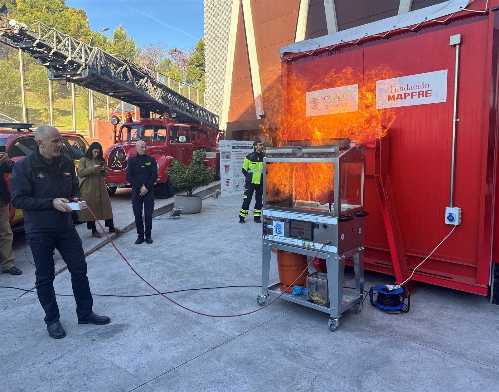 Los fallecidos en incendios en el interior de viviendas cayeron un 25% en la Comunidad durante el año pasado
