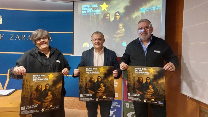 El diputado provincial Eduardo Arilla; junto al presidente de la Ruta del Belém de Aragón, José Ángel Baches; y la secretaria tesorera, Inma Grau.