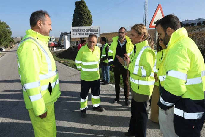Almudena Martínez en la carretera de Las Tablas.