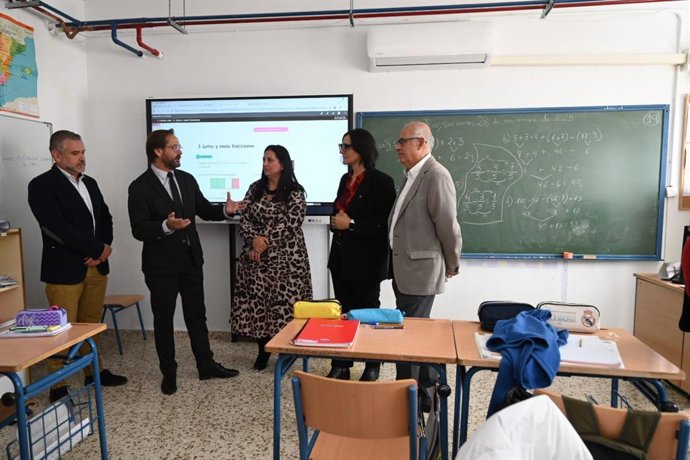 Visita al CEIP La Purísima de Jun (Granada)