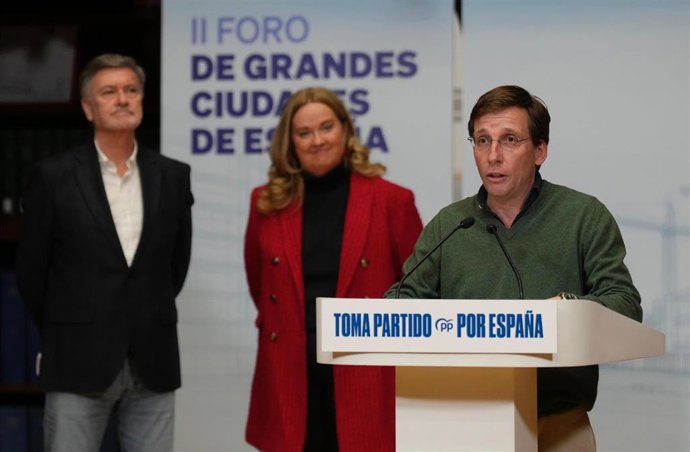 El alcalde de Madrid, José Luis Martínez-Almeida, en el II Foro de Grandes Ciudades, organizado por el PP en Burgos