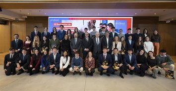 Fundación Endesa y Universidad Pontificia Comillas entregan 50 becas a estudiantes 'STEM' que cubran hasta el 70% del coste
