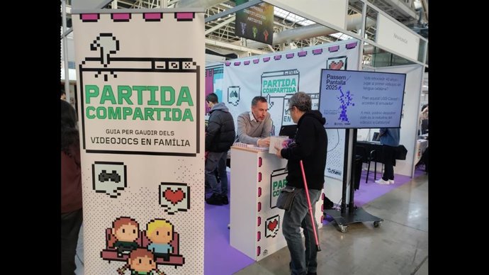 Distribució de la guia 'Partida Compartida'