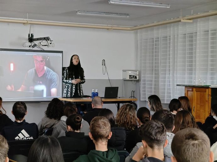Celebración del programa Corto-Fórum en el IES Puerta de Arenas.