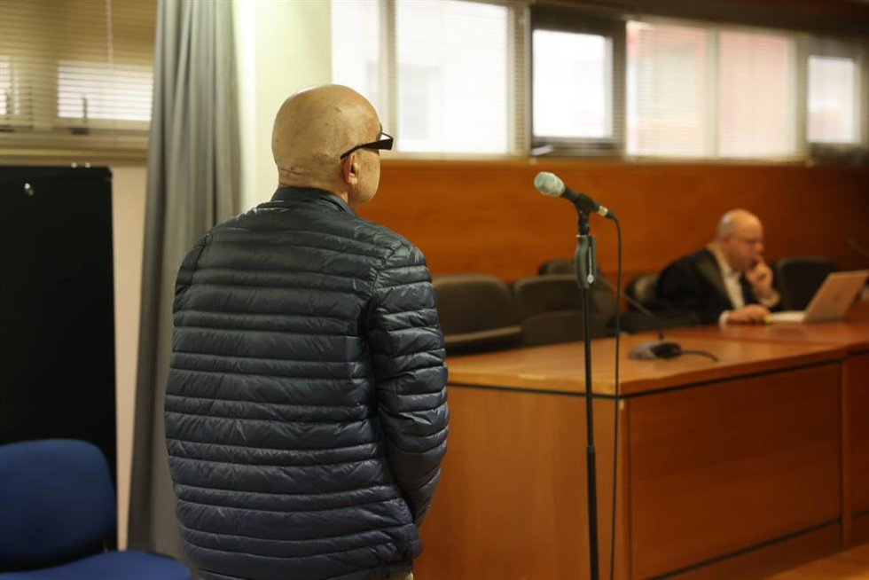 El acusado Alfredo Sánchez Chacón declara en el Juzgado de lo Penal número 2, a 24 de noviembre de 2025, en Ferrol, A Coruña, Galicia (España). 