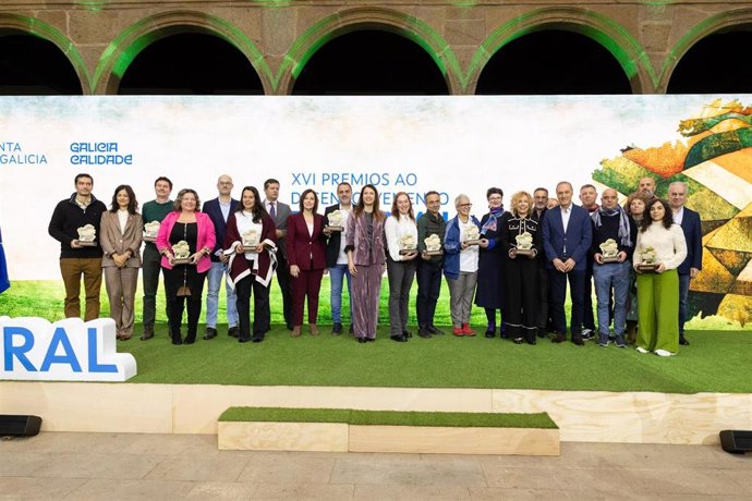 Gañadores e representantes políticos nos XVI Premios de Desarollo Rural