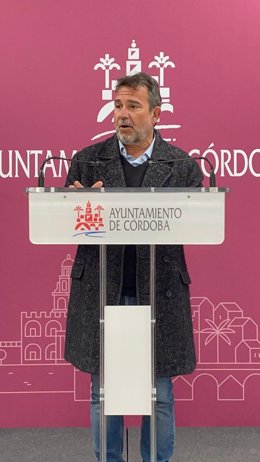 El concejal del PSOE en el Ayuntamiento de Córdoba Joaquín Dobladez.