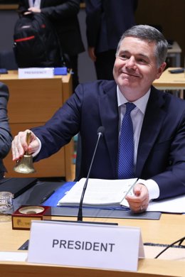 Archivo - El ministro de Finanzas irlandés, Paschal Donohoe, durante la reunión de los ministros de Economía y Hacienda del Eurogrupo, a 7 de julio de 2025, 
