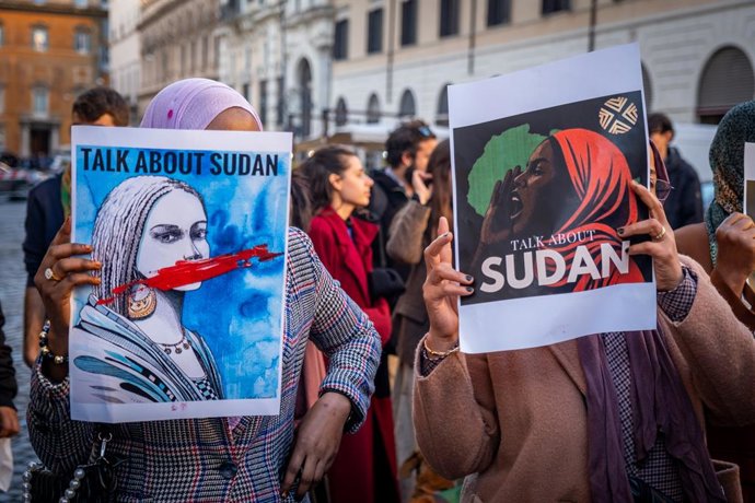 November 12, 2025, Rome, Rm, Italy: Members of the Sudanese community and activists gathered in Piazza S. Apostoli to raise awareness of what is happening in Sudan, which is undergoing an unprecedented humanitarian crisis, crushed by a civil war.