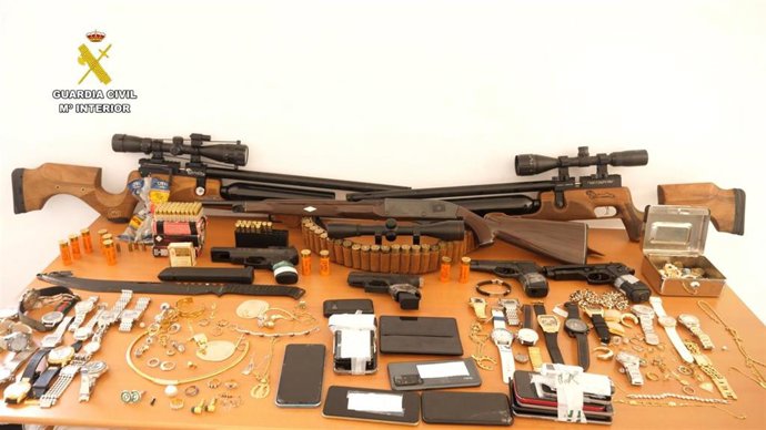 Desarticulada una organización criminal especializada en las estafas del 'tocomocho' y la 'estampita'