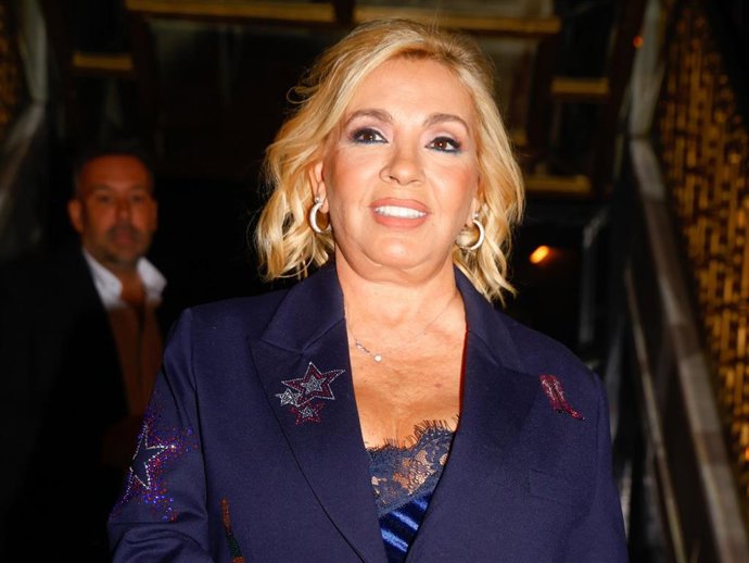 Carmen Borrego disfruta de la fiesta navideña de Unicorn; a 28 de noviembre de 2025, en Madrid (España).