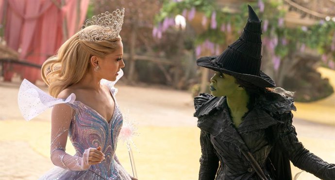 Wicked: Parte 2 ha creado un agujero de guion en la historia de El mago de Oz