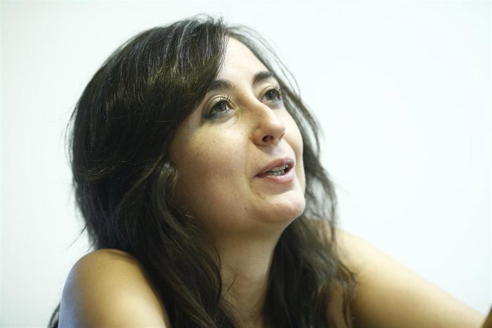 Archivo - La escritora Elvira Navarro en imagen de archivo.  