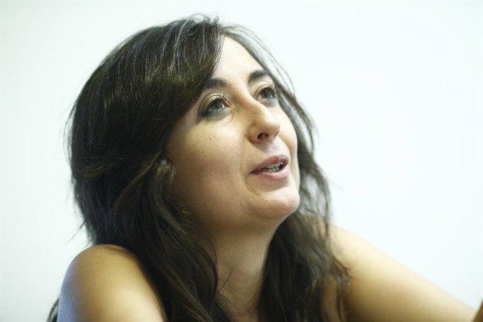 Archivo - La escritora Elvira Navarro en imagen de archivo.  