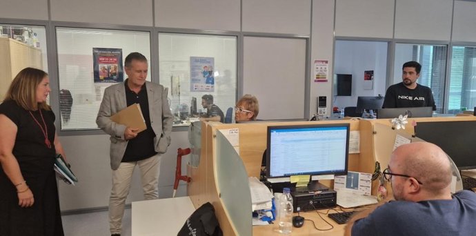 La centralita del Teléfono del Mayor es una herramienta útil para luchar contra la soledad no deseada entre las personas de más edad en Aragón.