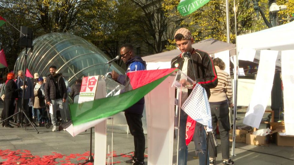 Lectura de 13 horas en Bilbao de los nombres de los 20.000 niños asesinados en G