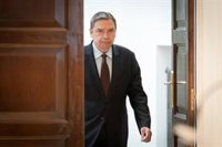 El Gobierno cree que el PP tiene una "obsesión" con la moción de censura y lo ve en una "carrera a la desesperada"