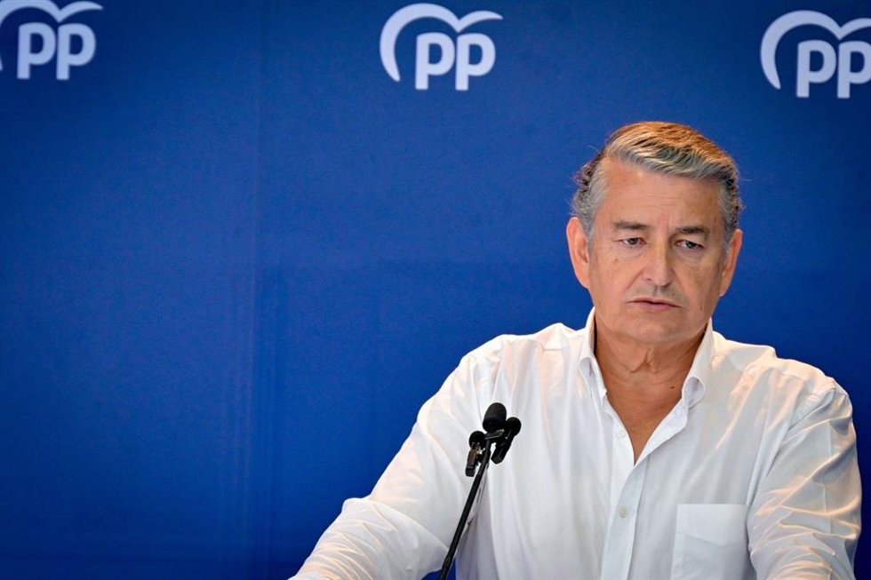 Archivo - El coordinador de Interior y Emergencias del PP-A y consejero de Sanidad, Antonio Sanz. (Foto de archivo).