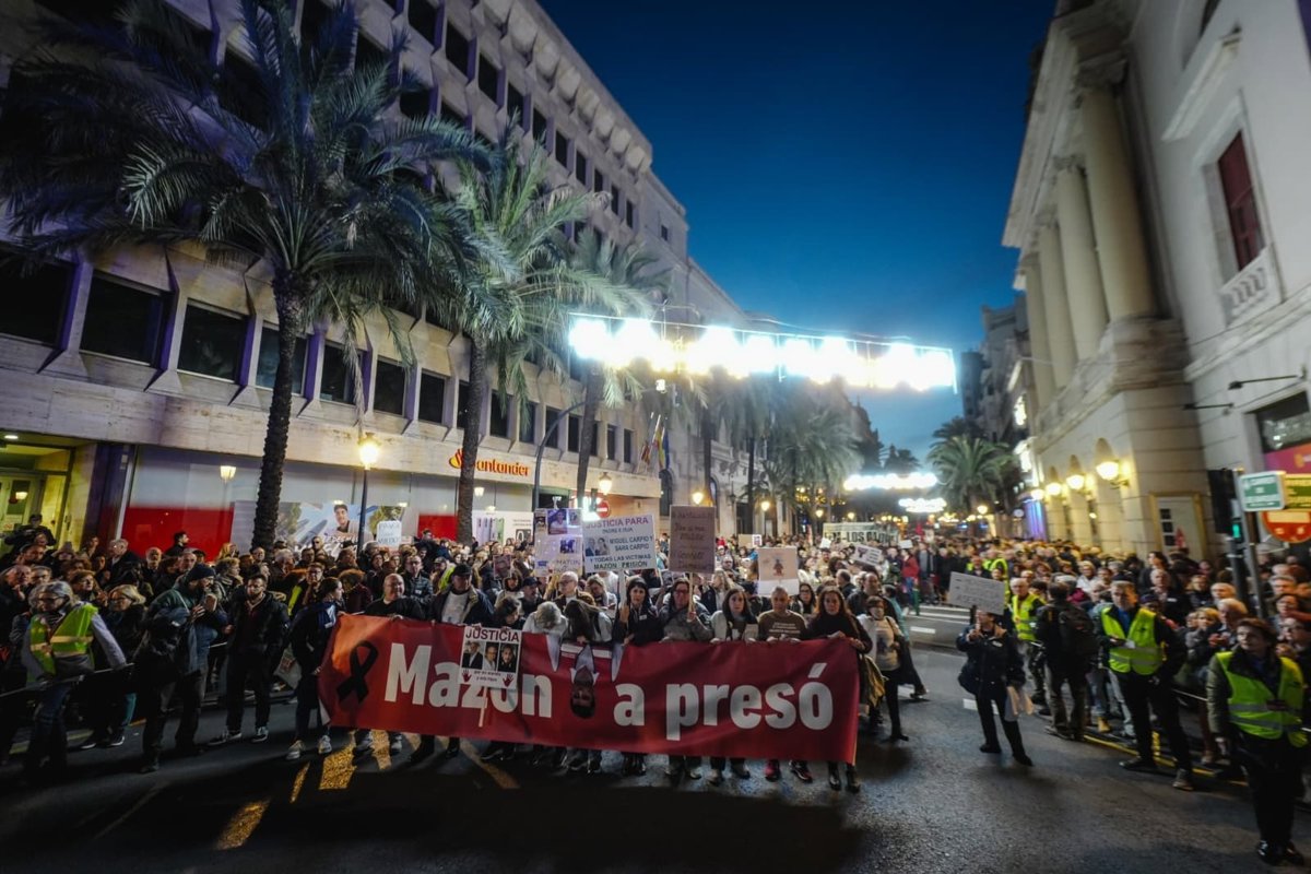 La manifestación  Mazón a presó  exige  memoria y reparación  por la dana:  No pararemos hasta saber la verdad 