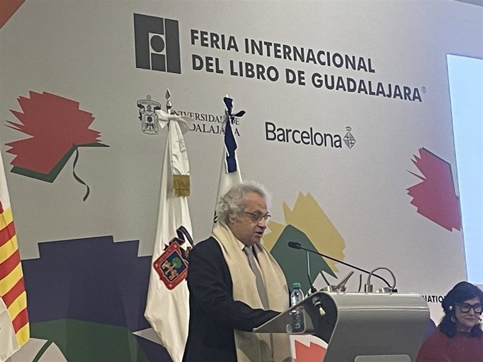 El escritor Amin Maalouf en la FIL de Guadalajara