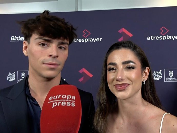 Álvaro López  y Lola Lolita en el 'Atresplayer Day'.